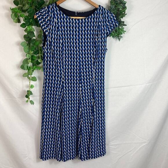 Jessica Howard Dresses & Skirts - Jessica Howard Short Sleeve A Line Patterned Dress 10P
